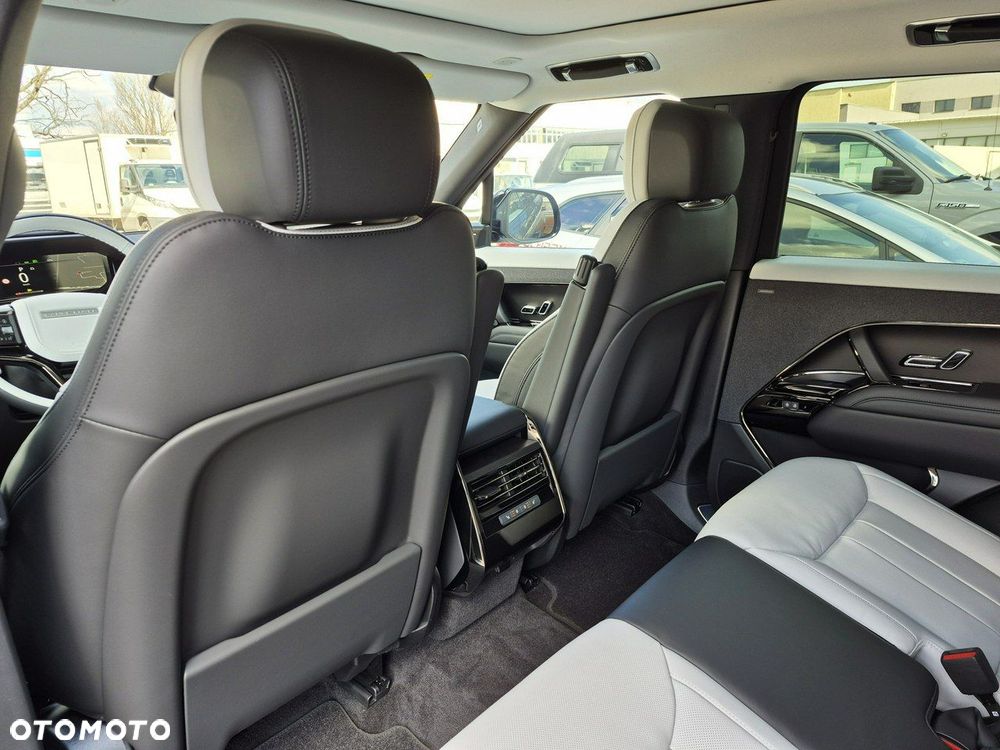 Land Rover Range Rover Sport - 26