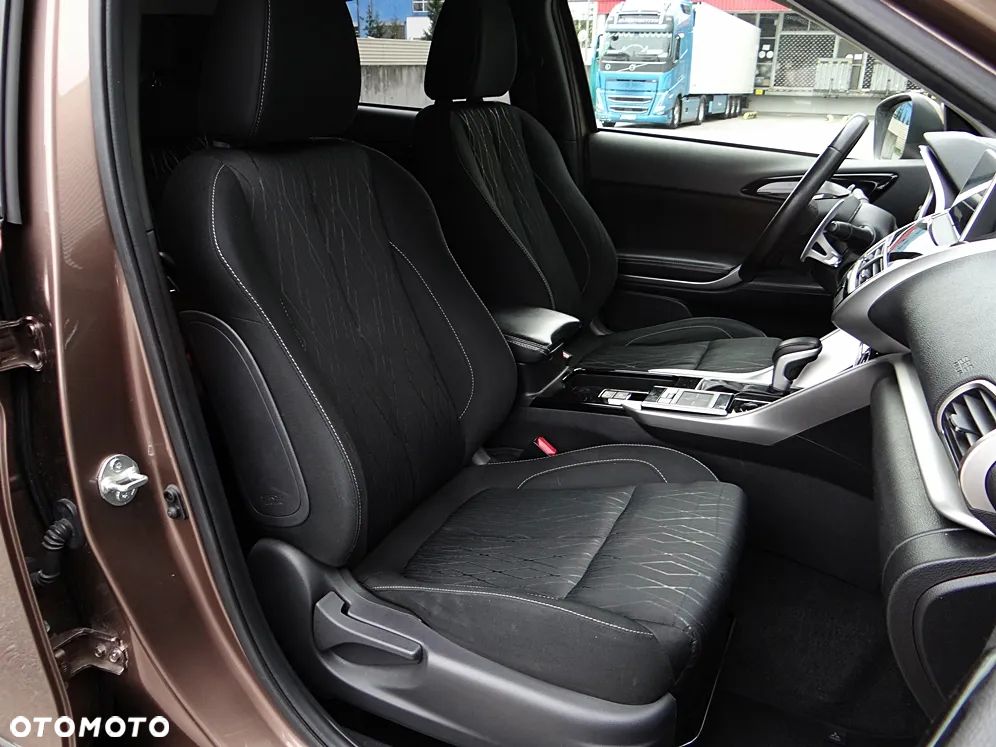 Mitsubishi Eclipse Cross 1.5 T-MIVEC (ClearTec) CVT 2WD Plus - 34