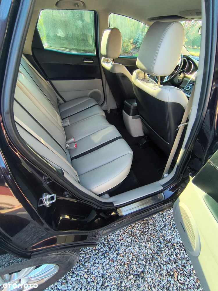 Mazda CX-7 - 12