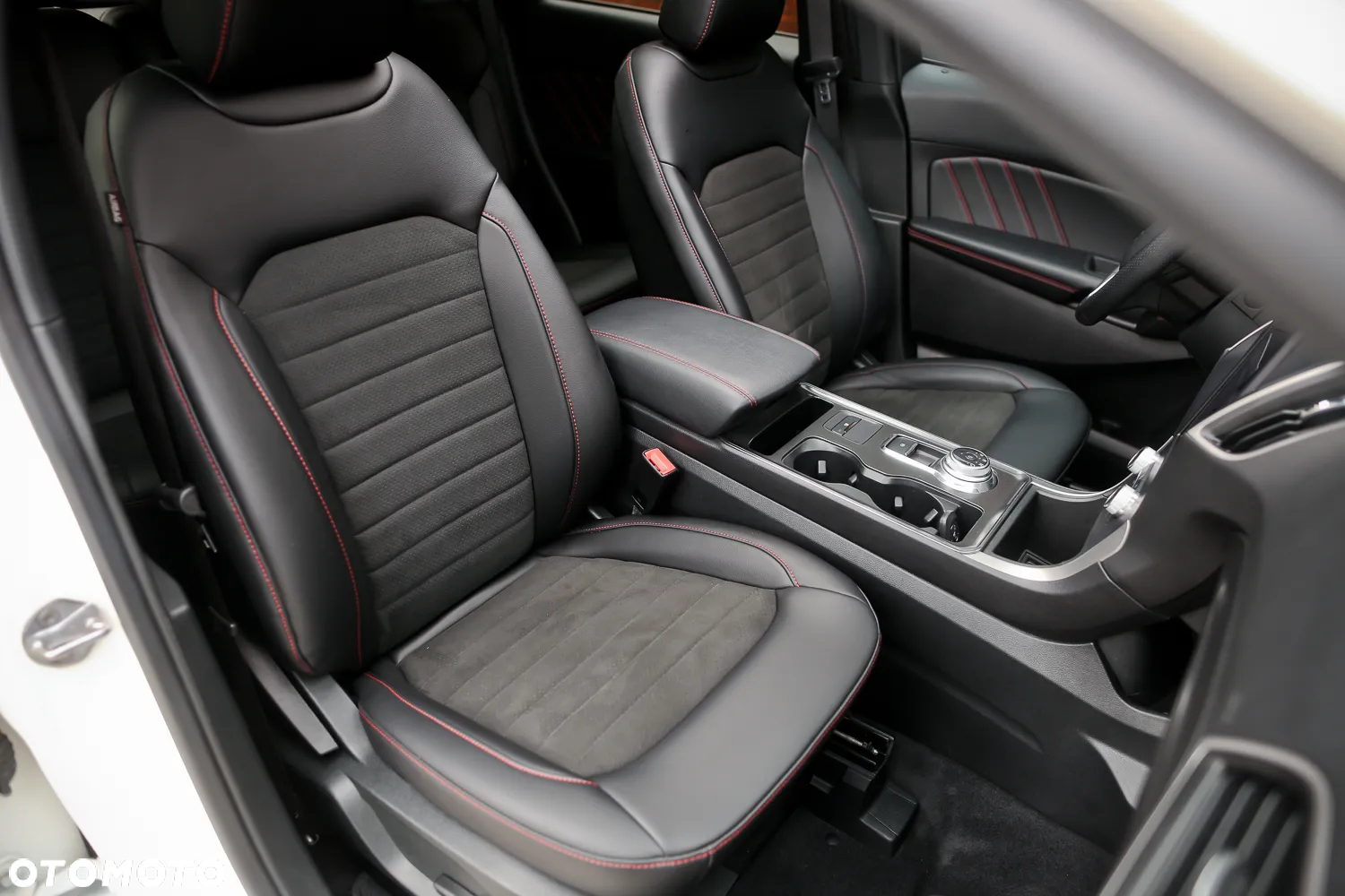 Ford Edge - 31