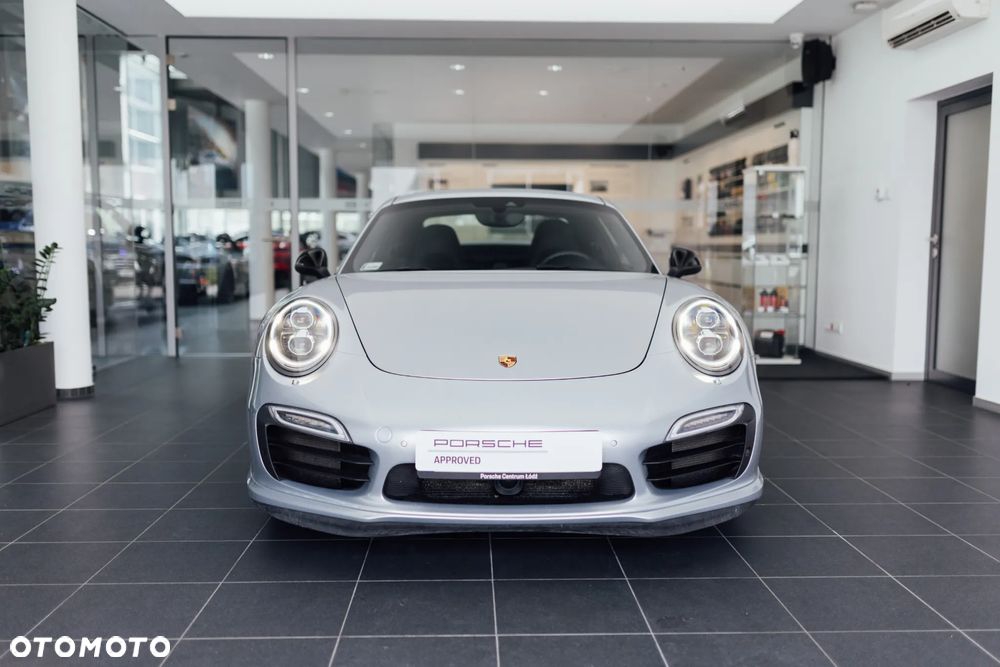 Porsche 911 Turbo S - 7
