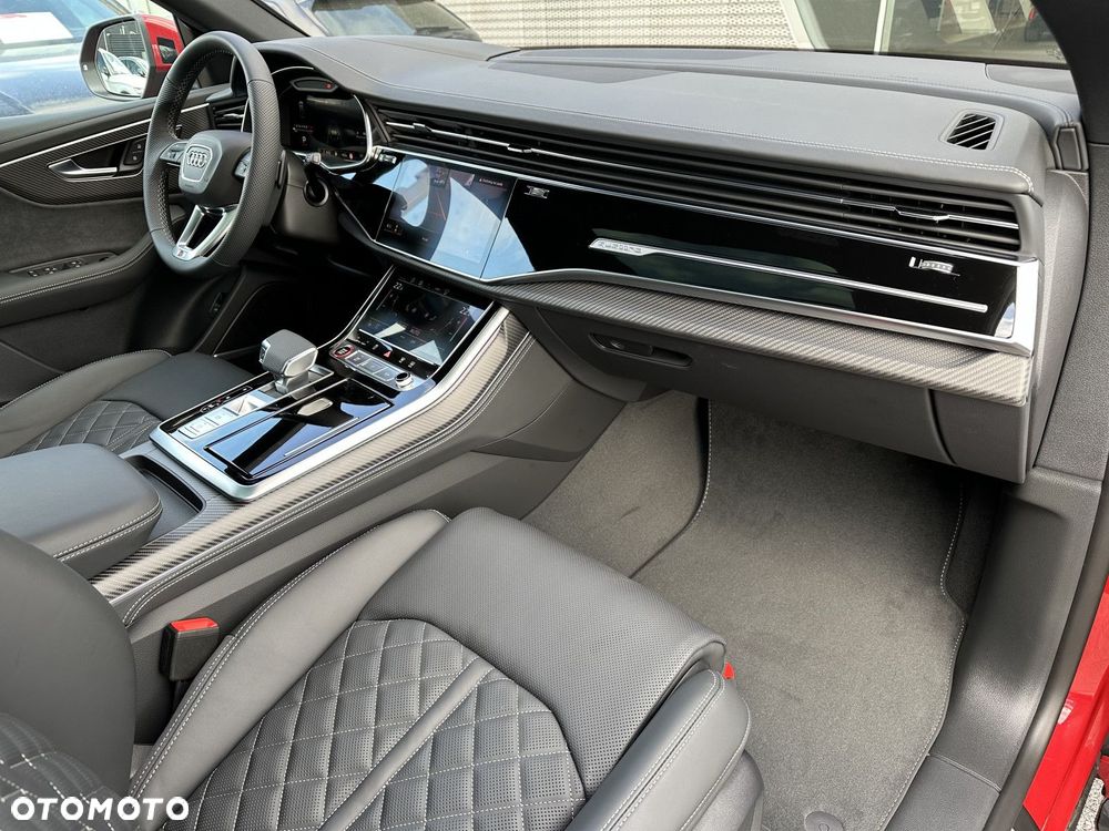 Audi SQ8 - 25