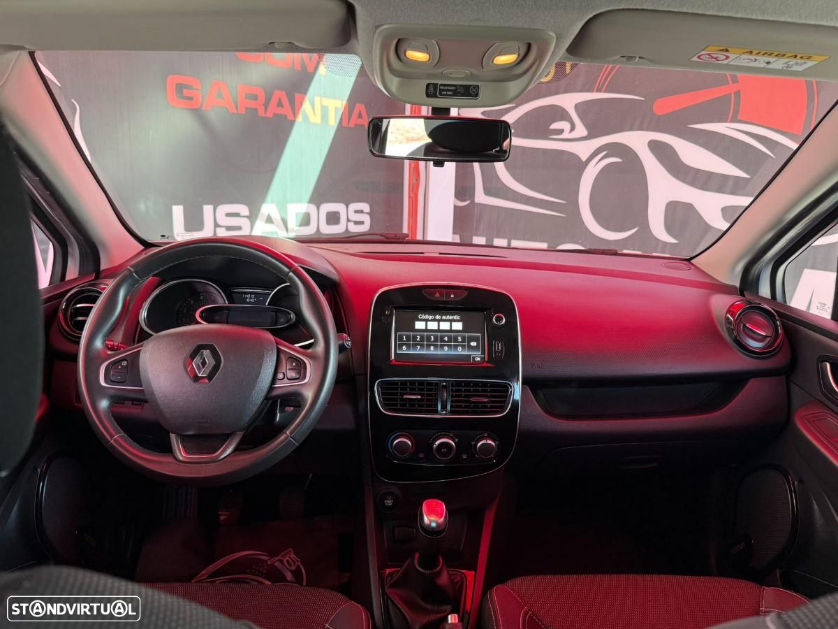 Renault Clio - 8