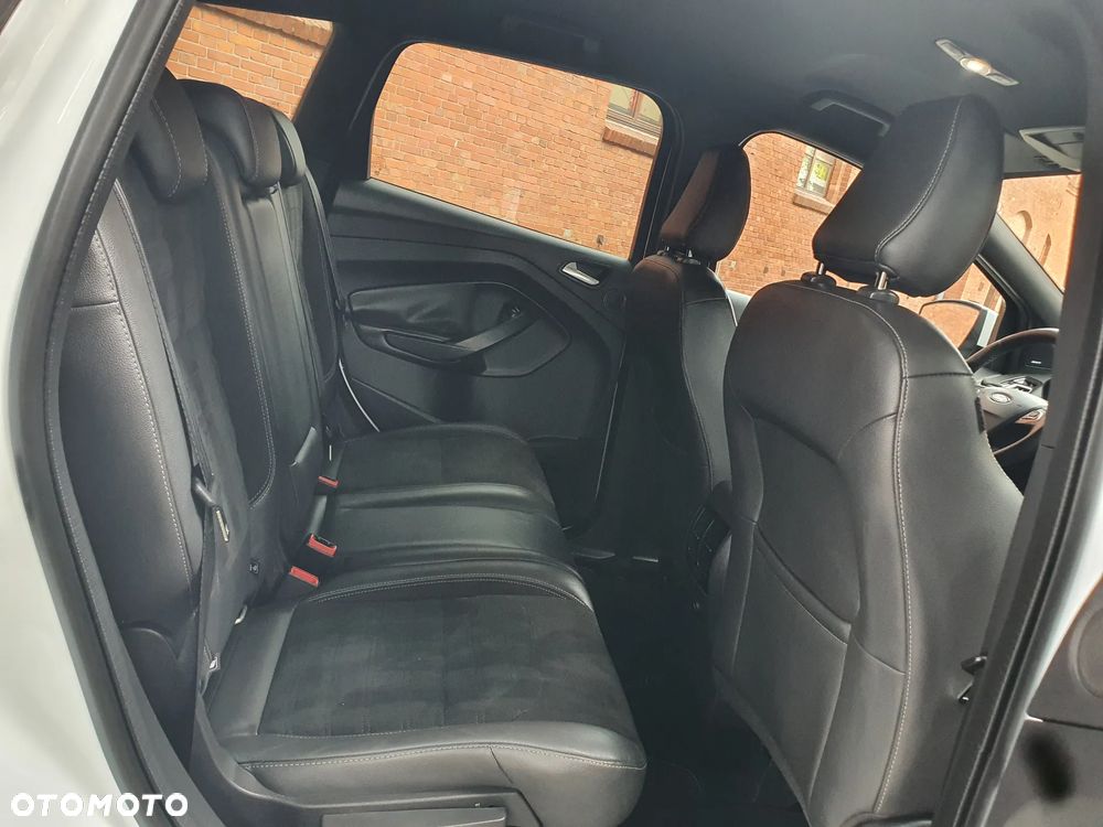 Ford Kuga 1.5 TDCi 2x4 ST-Line - 13