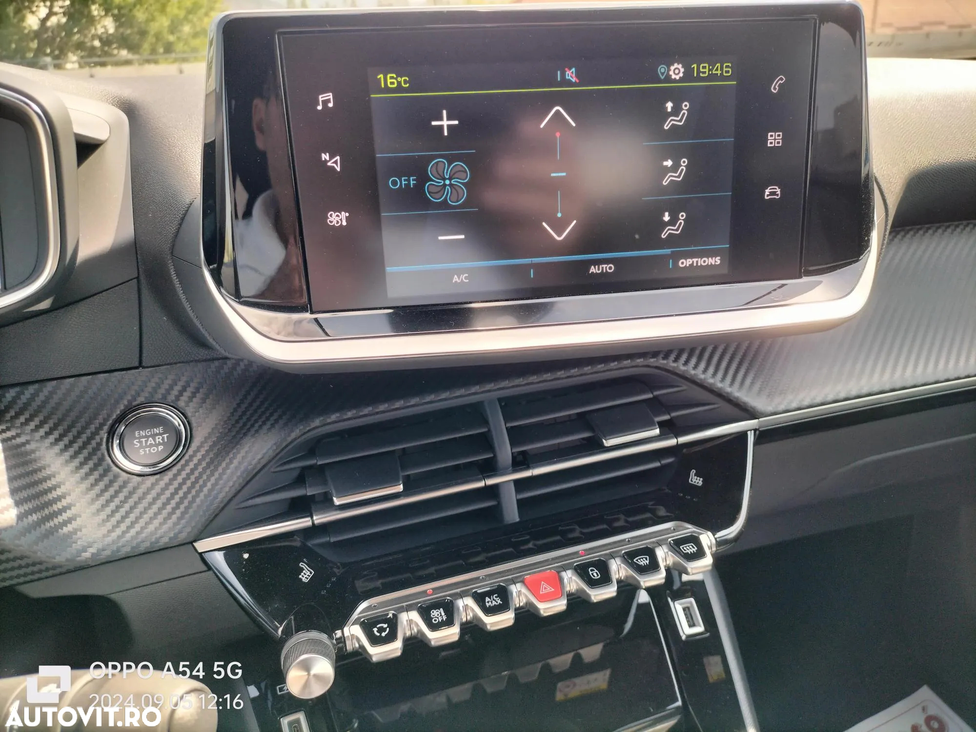 Peugeot 2008 e-2008 Allure Pack - 14