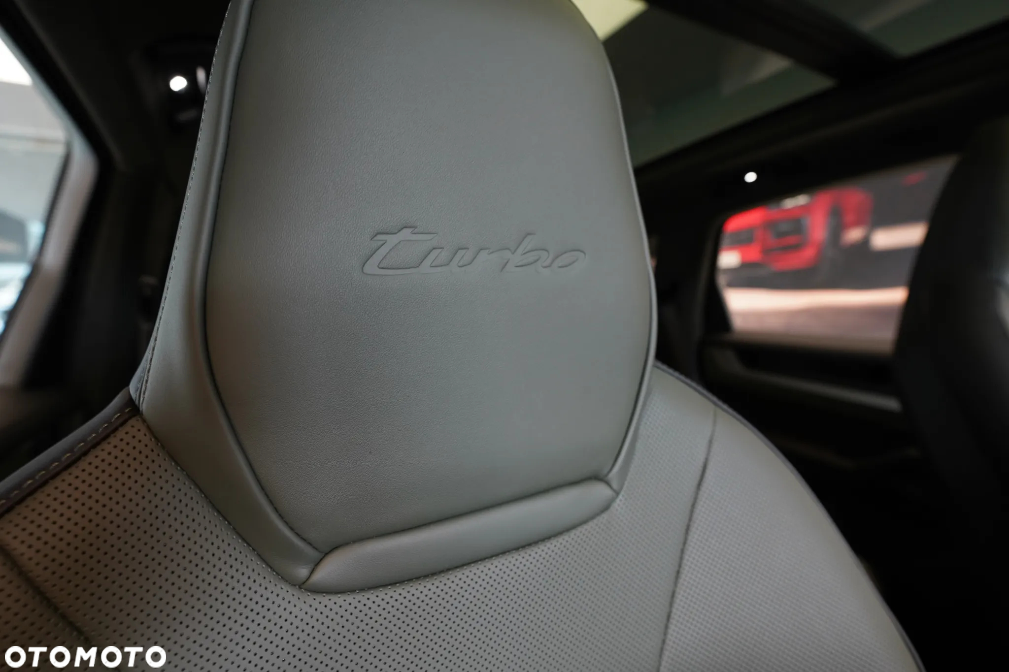 Porsche Cayenne - 31