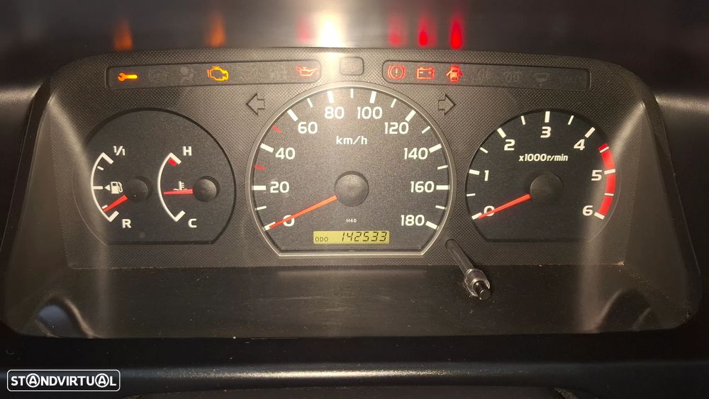 Toyota HiAce 2.5 D-4D Service 2.8T AC - 18
