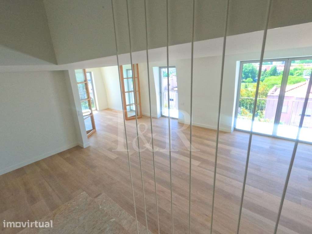 Apartamento T3 duplex com terraço perto do Parque das Nações - Grande imagem: 4/40