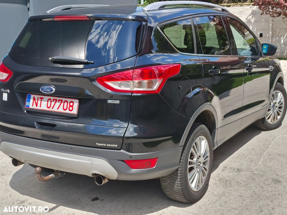 Ford Kuga 1.6 EcoBoost 2x4 Titanium - 3