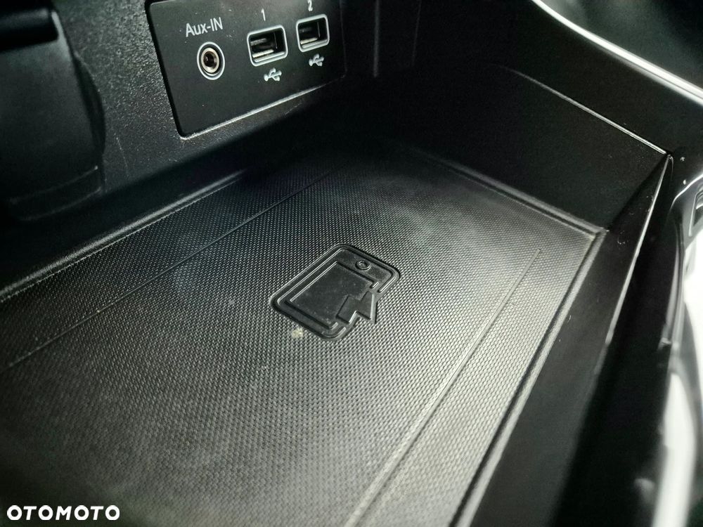 Renault Arkana E-TECH 145 R.S.LINE - 17