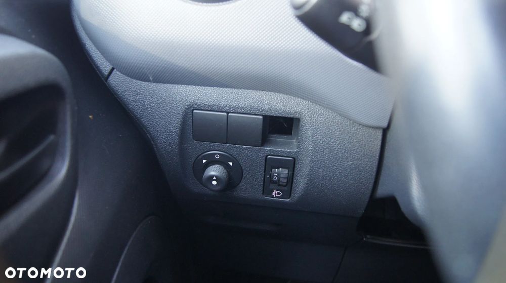 Peugeot PARTNER - 19