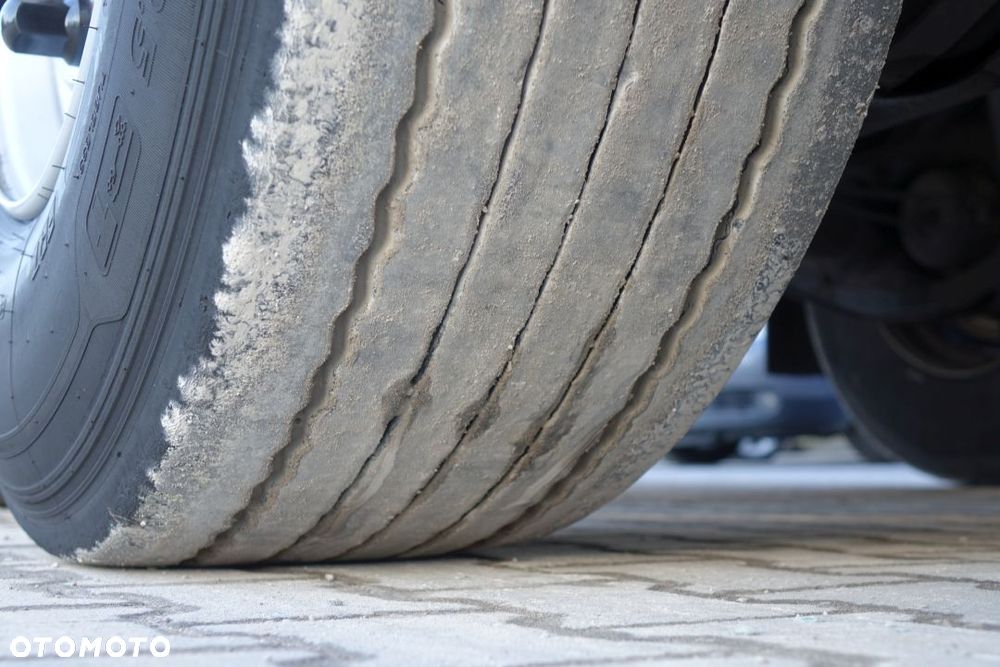 Lamberet CHŁODNIA / SR2 / CARRIER VECTOR 1550 / SAF / DRUKARKA / KOSZ NA KOŁO ZAPASOWE - 18