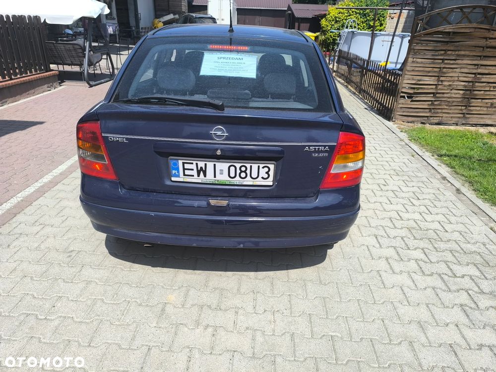 Opel Astra 1.7 DTI - 8
