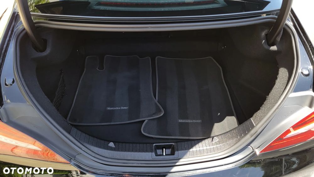 Mercedes-Benz CLA 250 4Matic 8G-DCT Edition AMG Line - 19