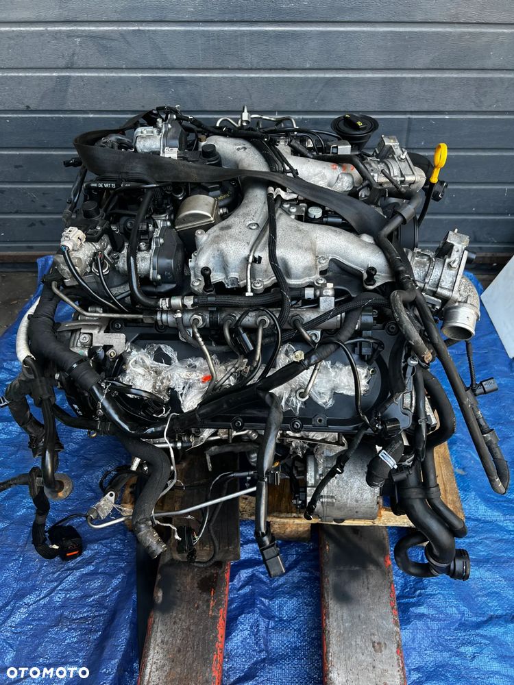 SILNIK AUDI VW PORSCHE   4,2 TDI CCF