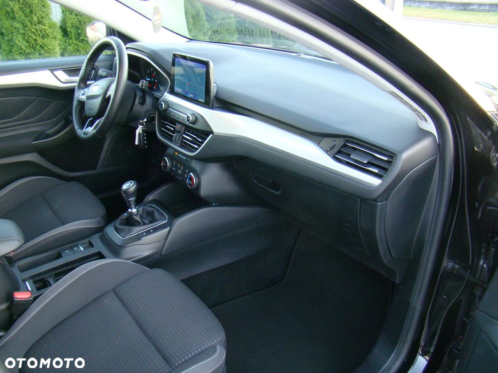 Ford Focus 2.0 TDCi Titanium ASS - 32