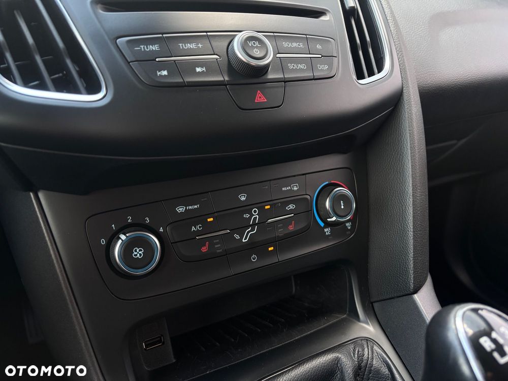 Ford Focus 1.5 TDCi SYNC Edition ASS - 20