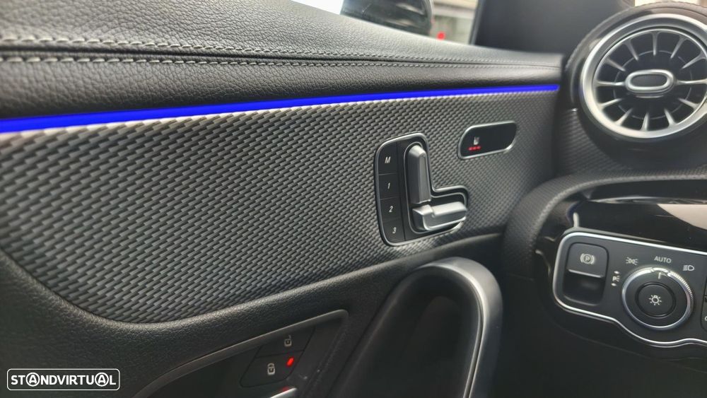 Mercedes-Benz CLA 180 d Shooting Brake Business Solutions Aut. - 32