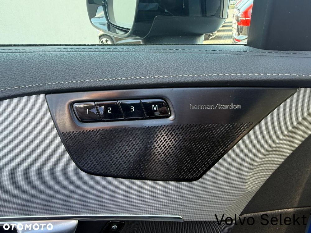 Volvo XC 90 - 15