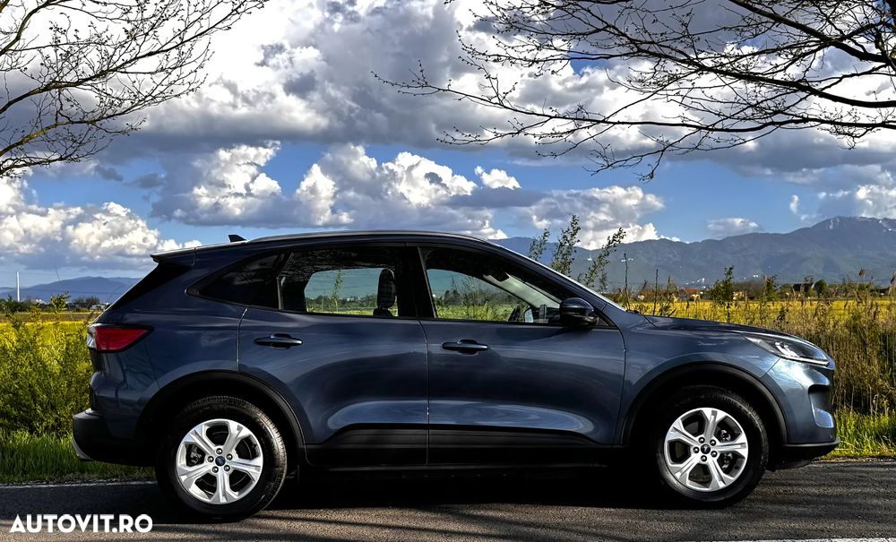 Ford Kuga - 11