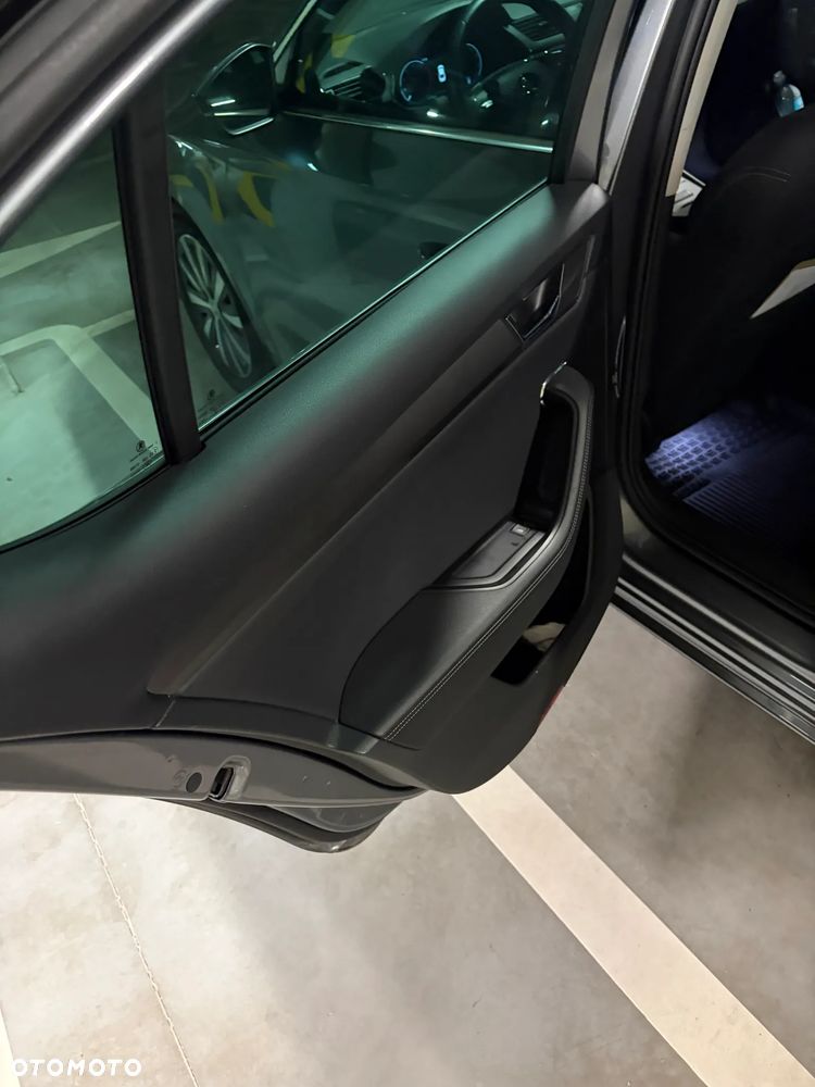 Skoda Superb 2.0 TDI SCR Style DSG - 7