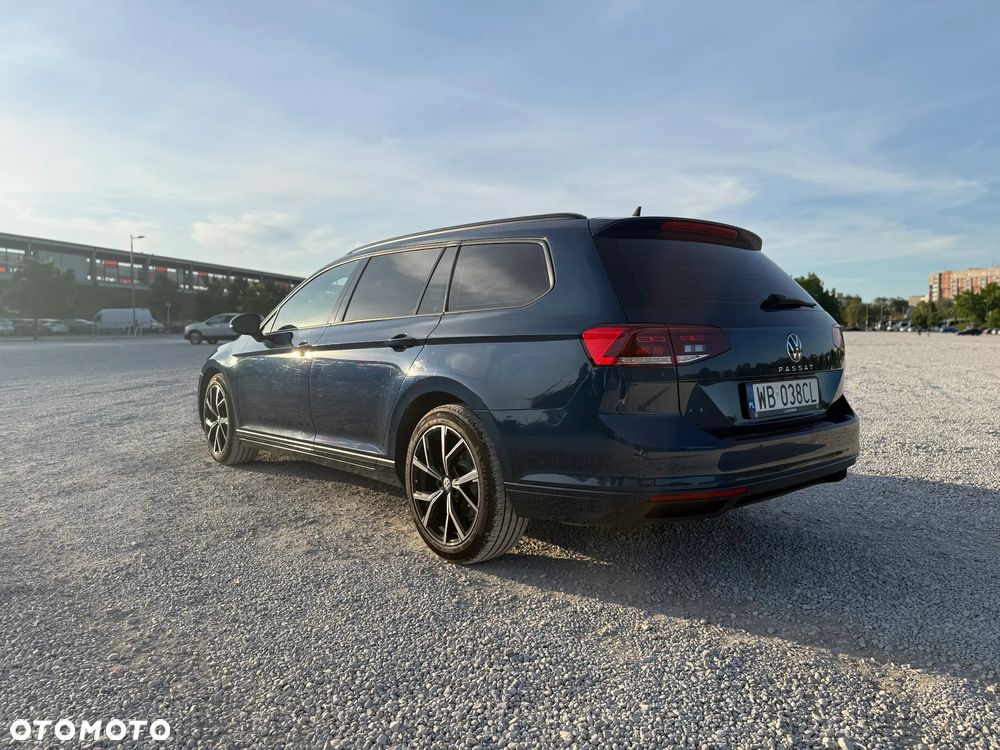 Volkswagen Passat 1.5 TSI EVO Essence DSG - 5