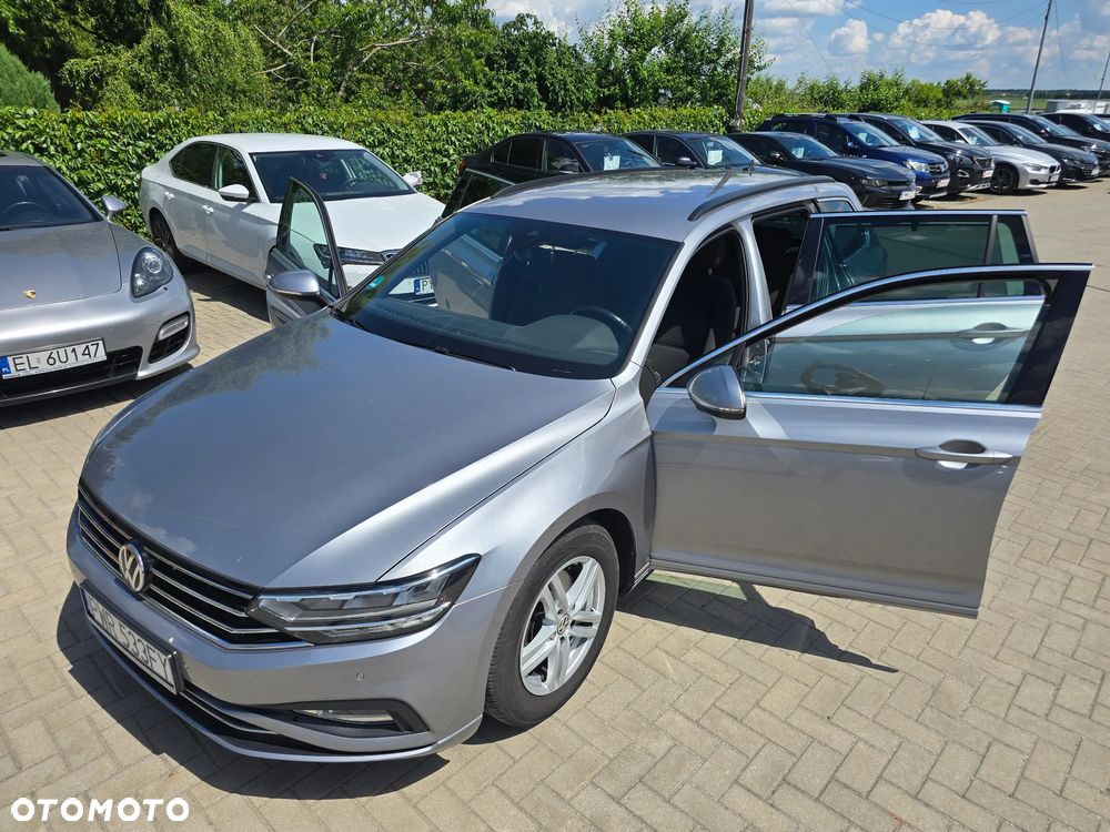 Volkswagen Passat Variant - 37