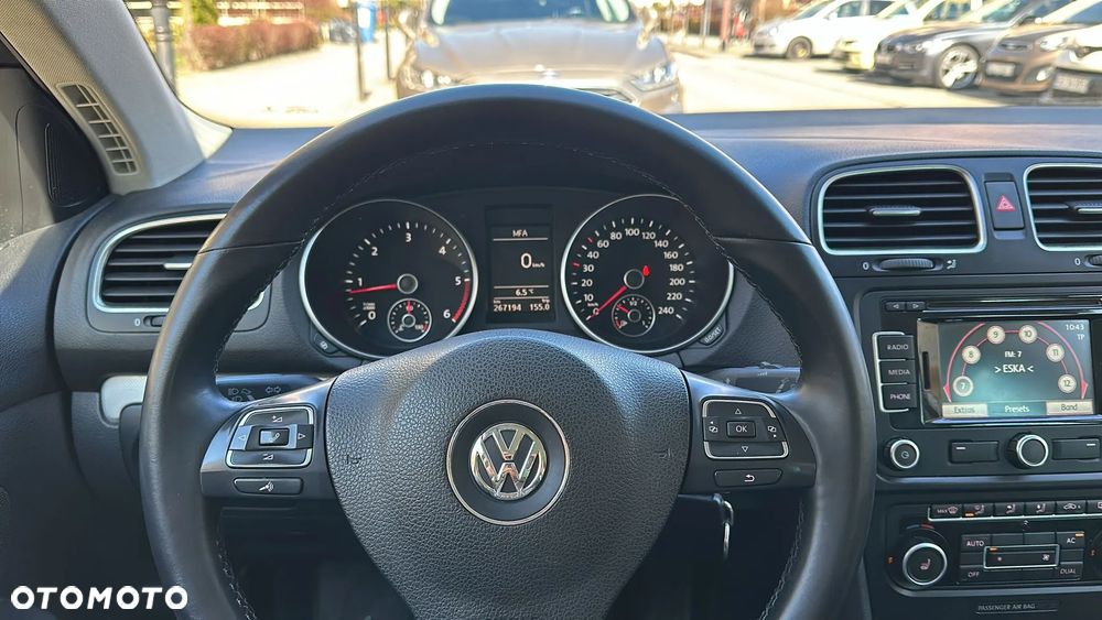 Volkswagen Golf 1.6 TDI DPF BlueMotion Technology MATCH - 15