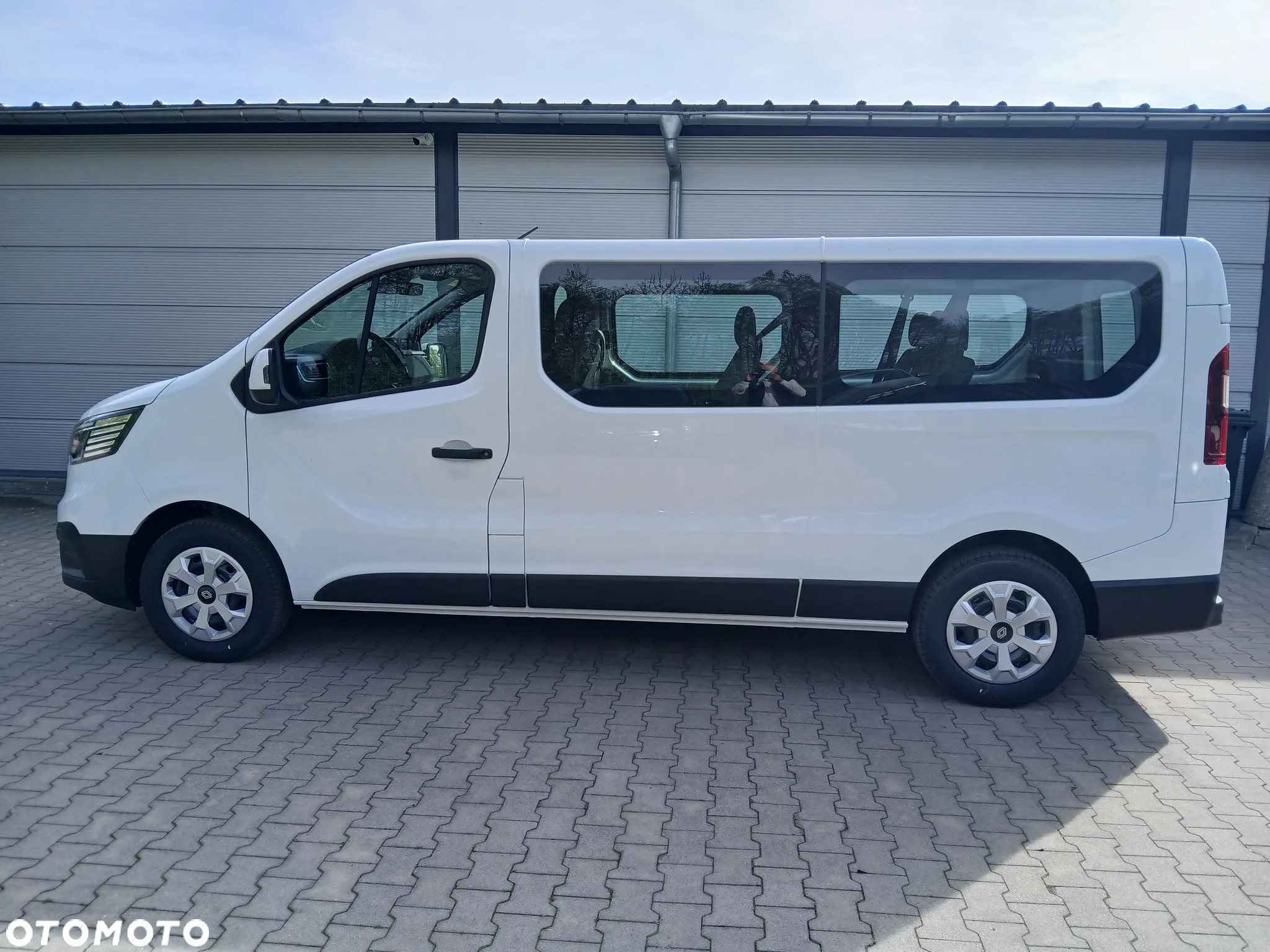 Renault Trafic Kombi 2.0 Blue dCi L2 Equilibre - 8