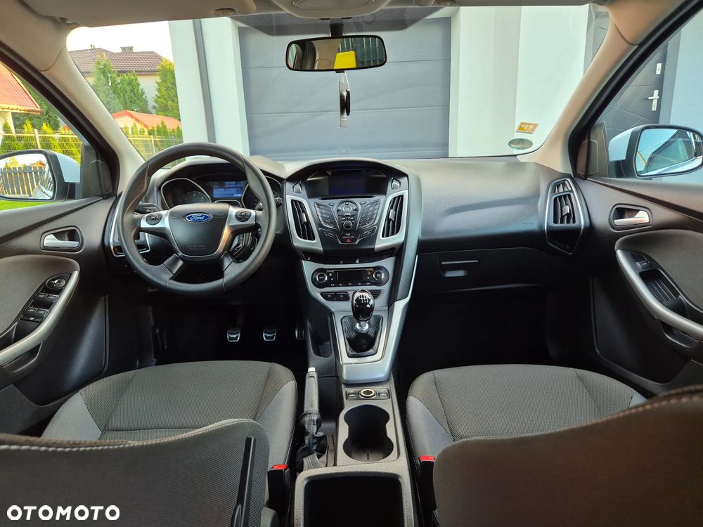Ford Focus 2012 photo 5