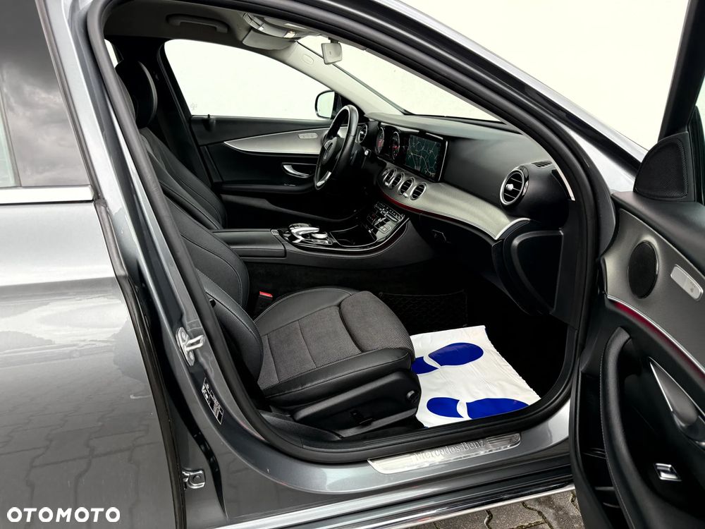 Mercedes-Benz Klasa E 220 d 9G-TRONIC Avantgarde - 22