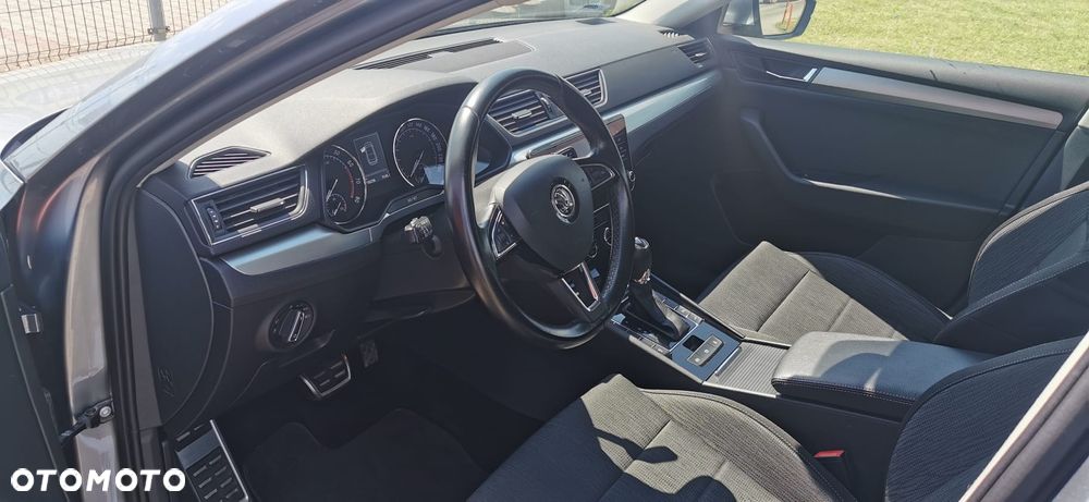 Skoda Superb 1.8 TSI Ambition DSG - 13