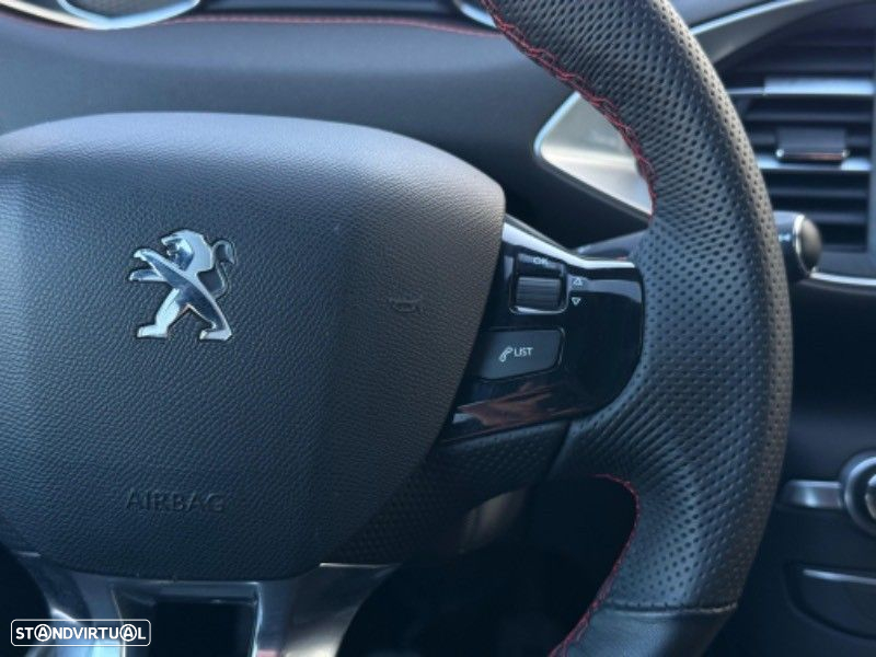 Peugeot 308 1.6 e-THP GTi - 10