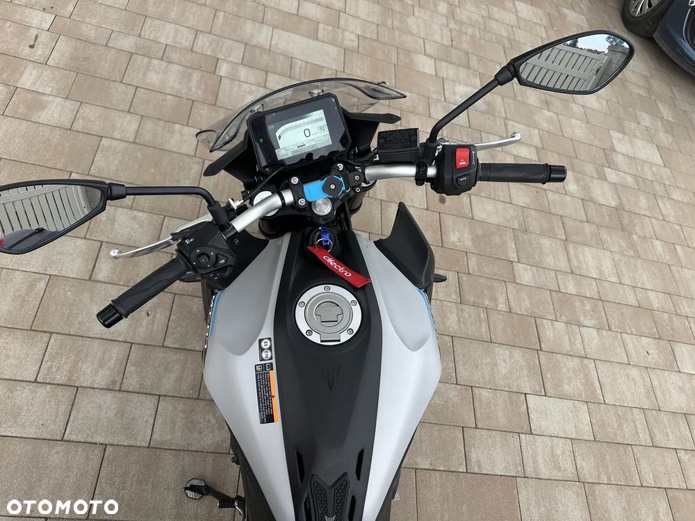 Yamaha MT - 18