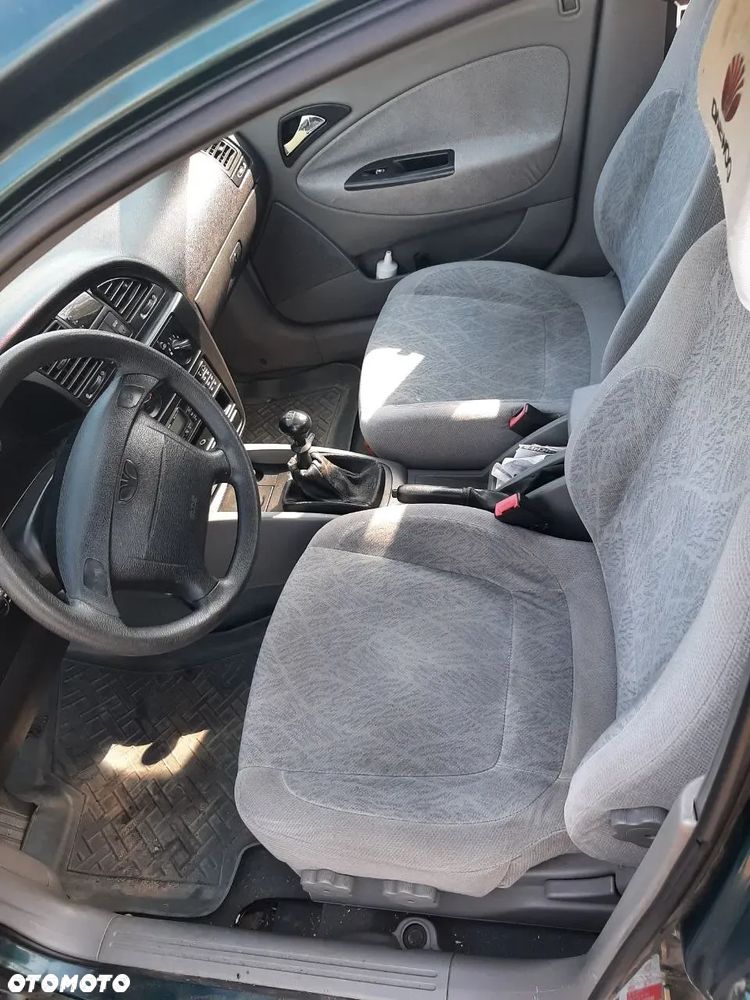 Daewoo Nubira - 4