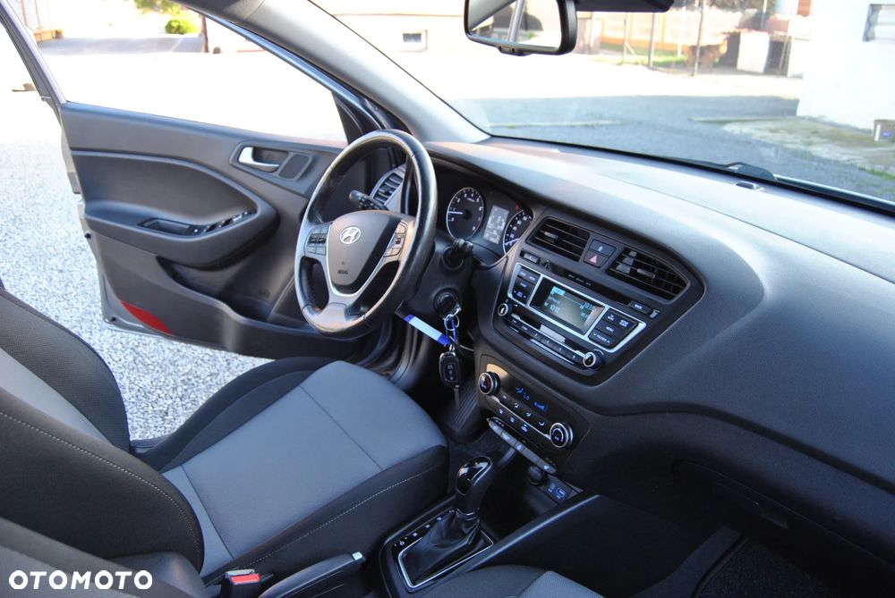 Hyundai i20 1.4 Premium - 4