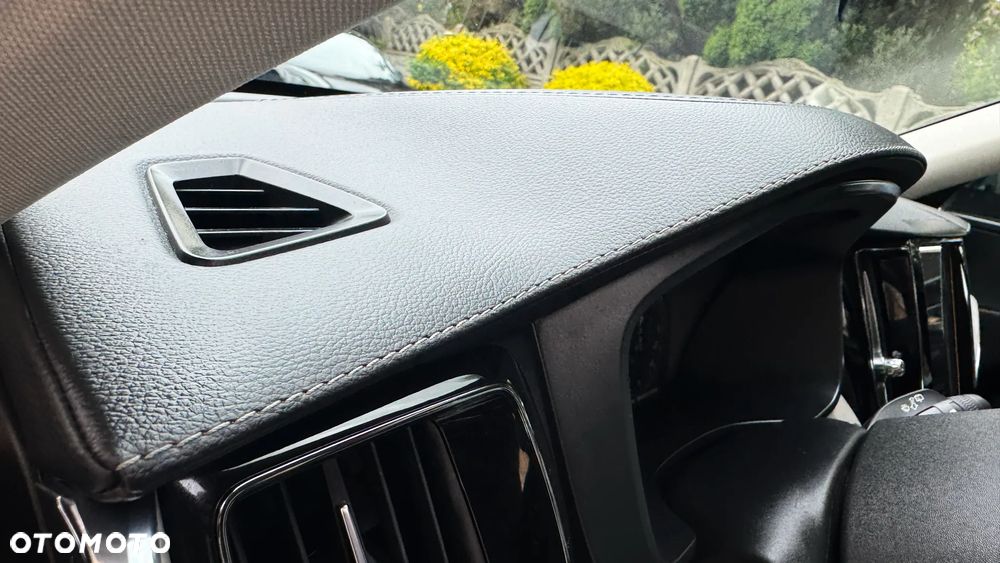 Volvo XC 60 D4 Geartronic Inscription - 31