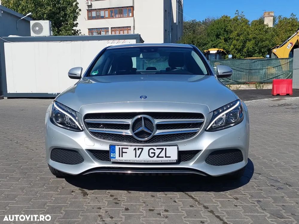 MERCEDES-BENZ Clasa C