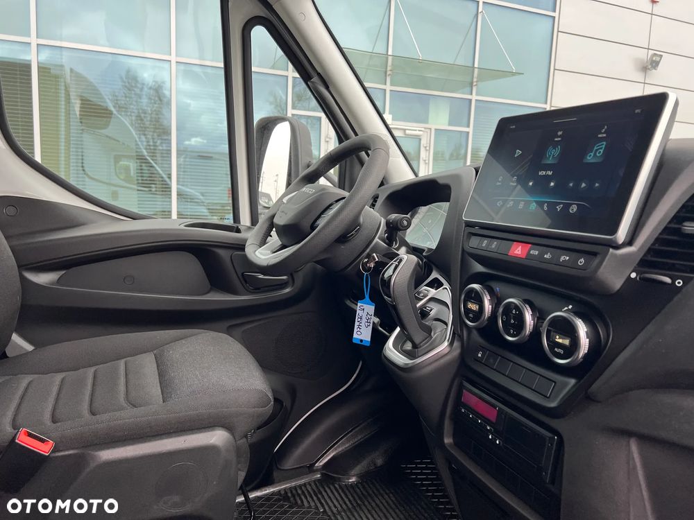 Iveco OSTATNI DOSTĘPNY OD RĘKI!!!TWOJA PRZEWAGA ZACZYNA SIĘ JUŻ DZIŚ,MOCNY GRACZ ZBUDOWANY DO CIĘŻKIEJ PRACY,KOMFORT W TRASIE,ZYSK W BIZNESIE - 24