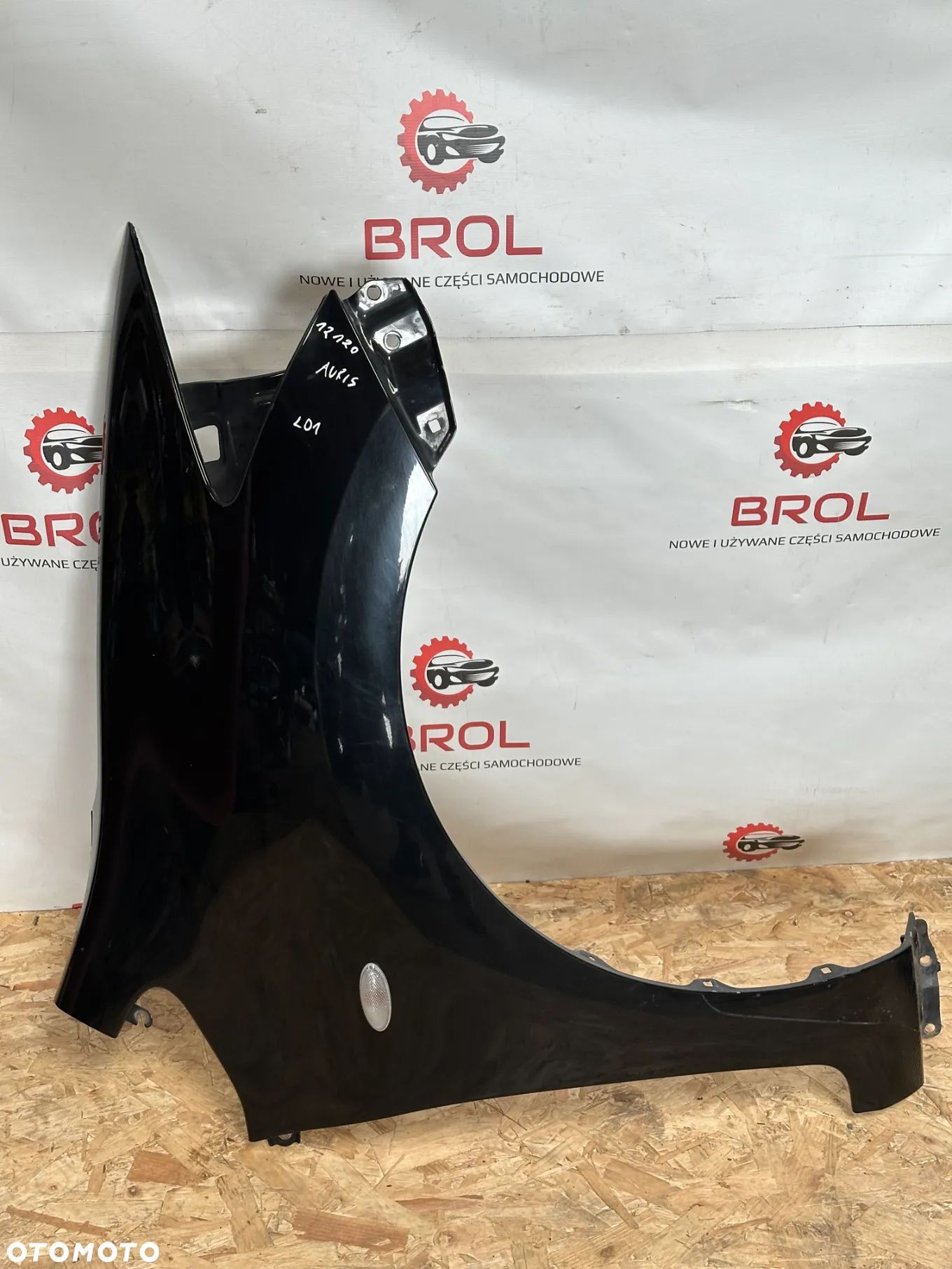 BŁOTNIK PRZEDNI PRAWY TOYOTA AURIS I 06-09  L01 - 1
