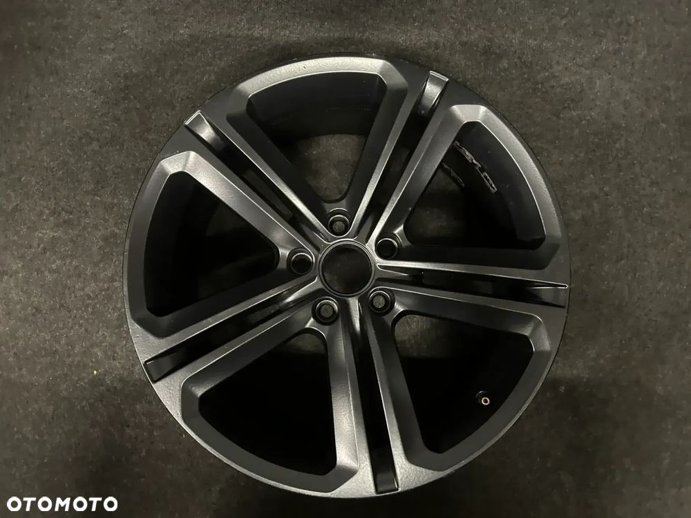 Alufelga VW Passat CC 18 cali 5x112 1szt. Czarny Mat. 1K8601025E - 1