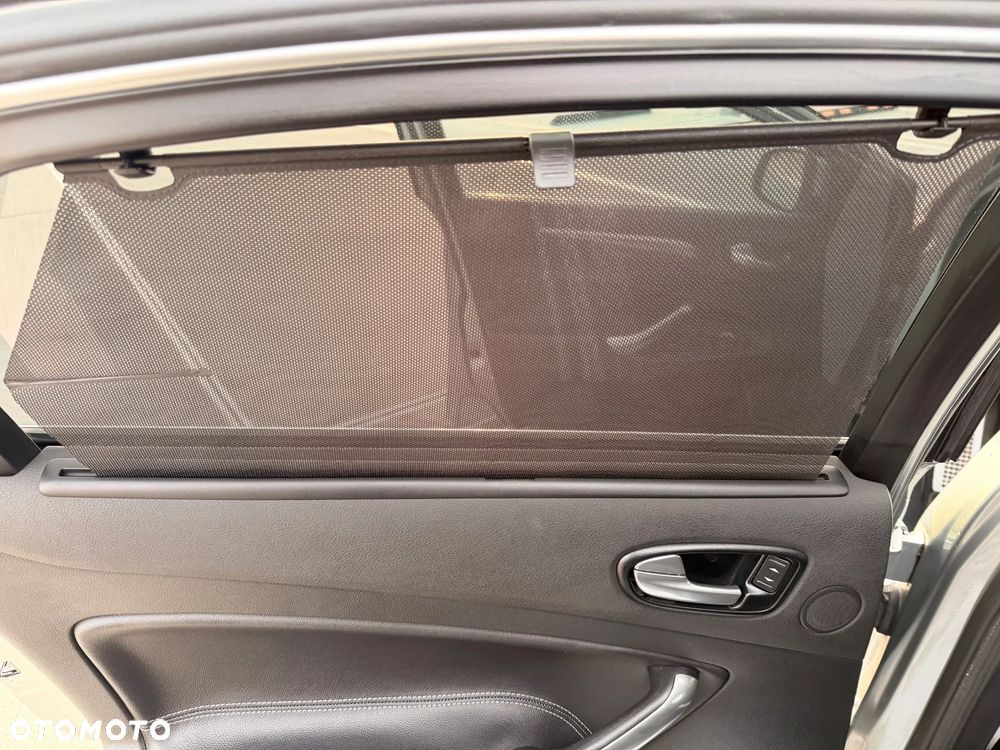 Ford Mondeo 2.5 Titanium S - 26