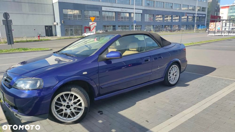 Opel Astra II 1.8 Comfort - 2