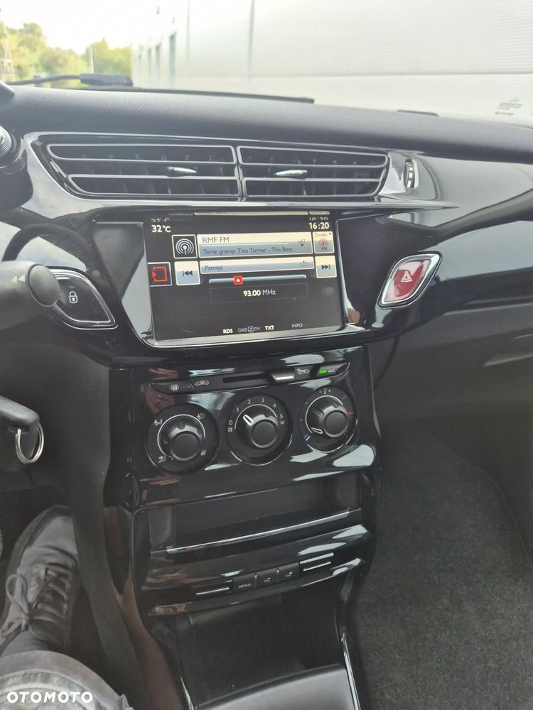 Citroën C3 1.2 PureTech Selection - 27