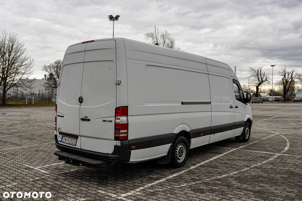 Mercedes-Benz Sprinter - 4