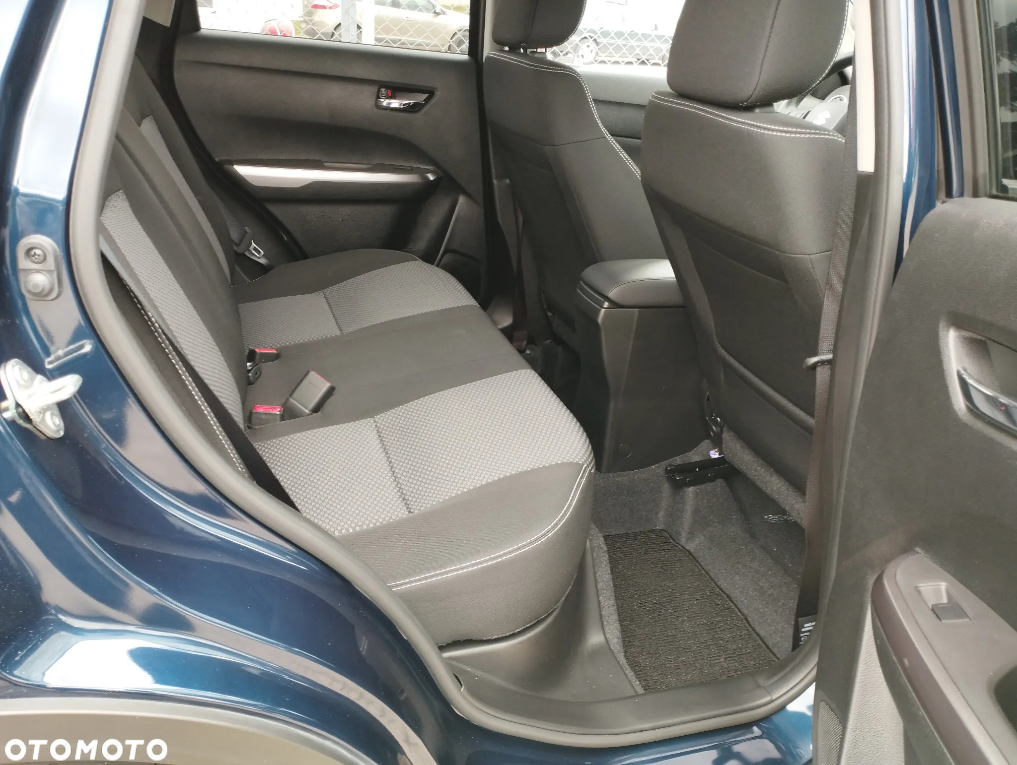 Suzuki Vitara 1.5 Strong Hybrid Premium 2WD AGS - 13
