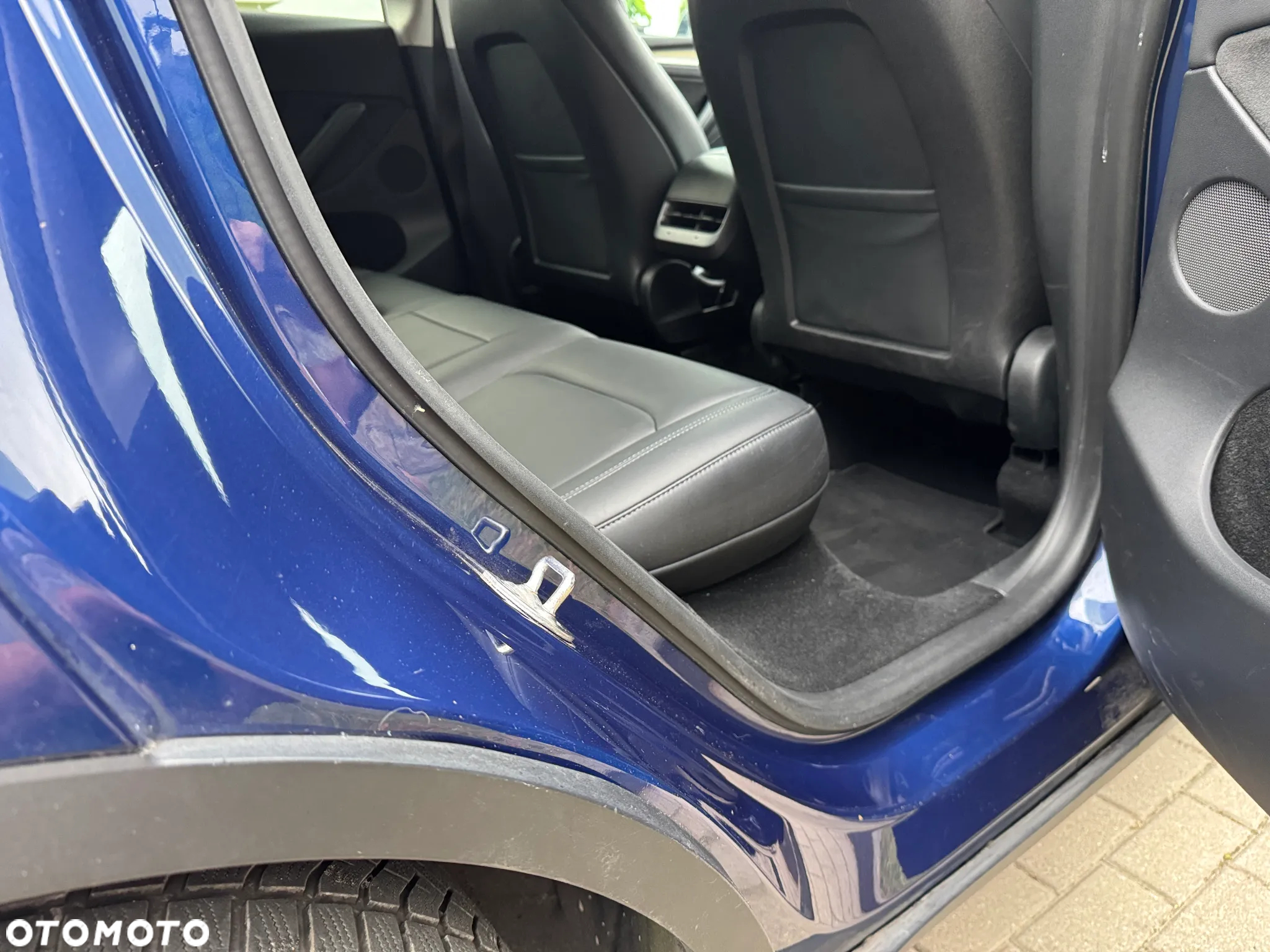 Tesla Y Model RWD - 28
