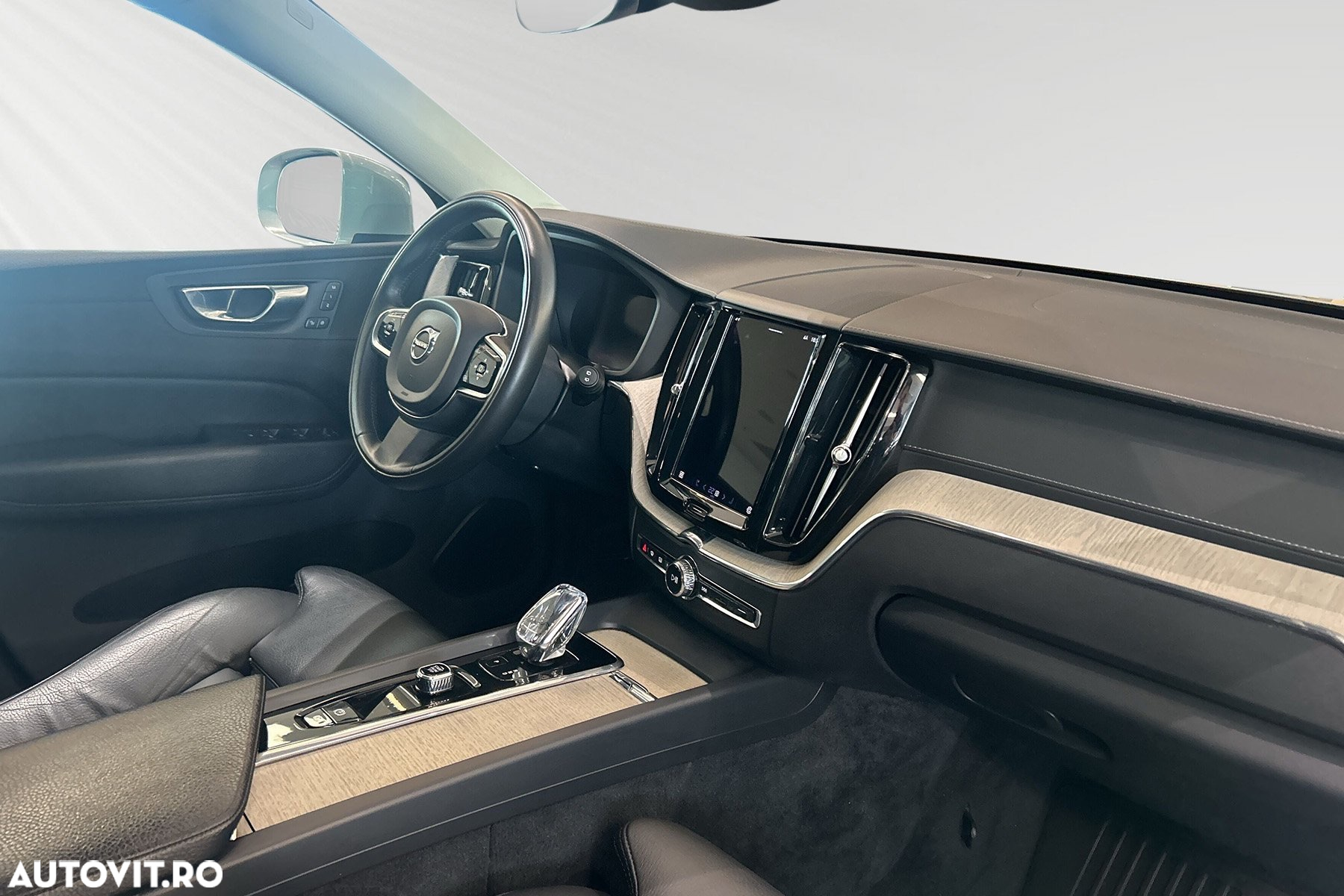 Volvo XC 60 B5 MHEV AWD Inscription - 19
