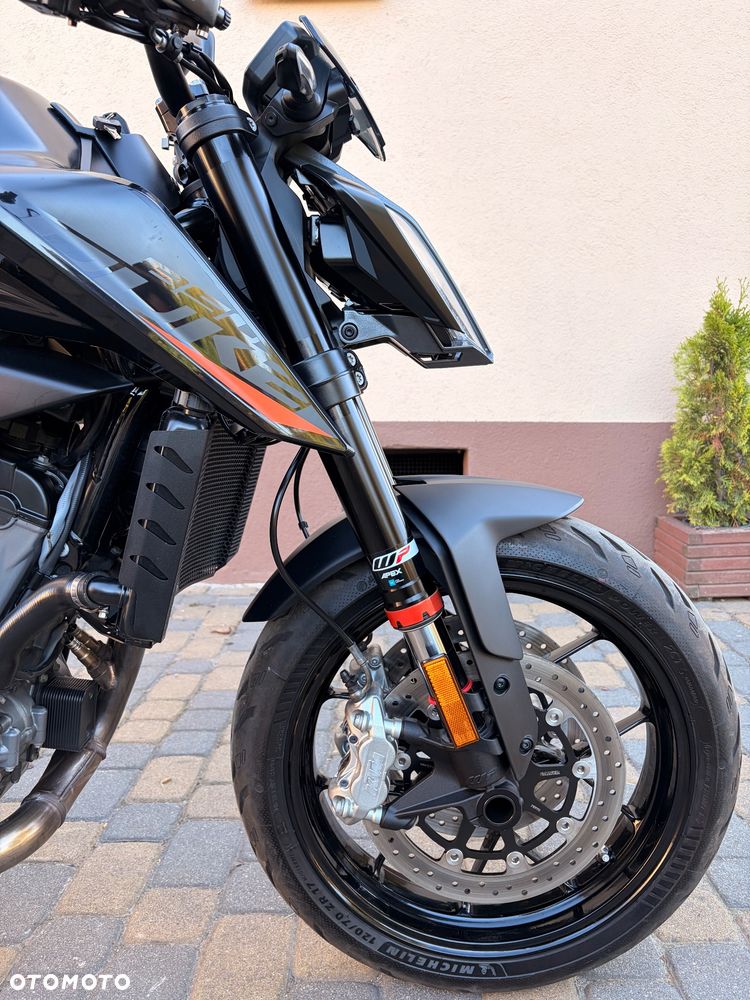 KTM DUKE 890 - 33