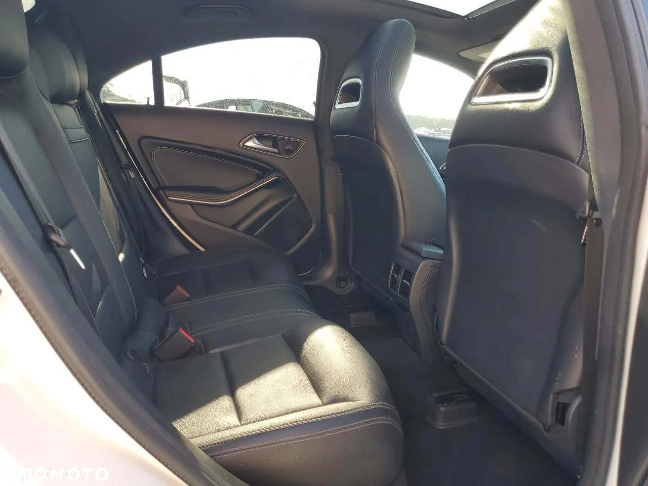 Mercedes-Benz CLA 250 4-Matic - 9
